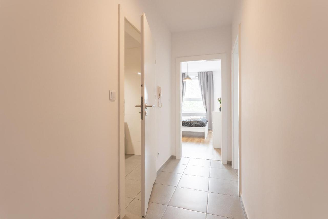 Golden - Big And Bright Stylish - Center - Pereca Apartment