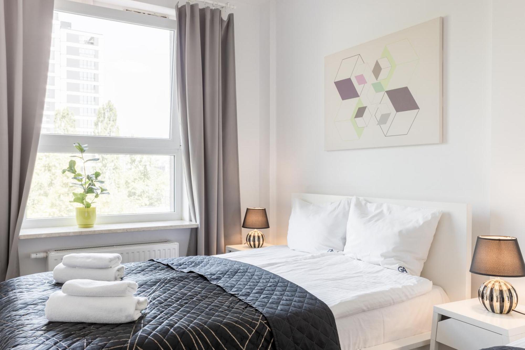 Apartment Golden - Big And Bright Stylish - Center - Pereca