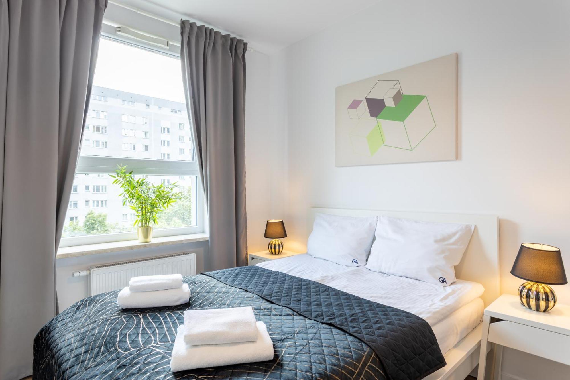 Apartment Golden - Big And Bright Stylish - Center - Pereca