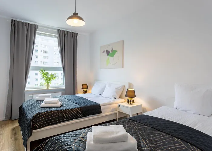 Golden Apartments Warsaw - Big And Bright Stylish Apartments - City Center - Pereca
